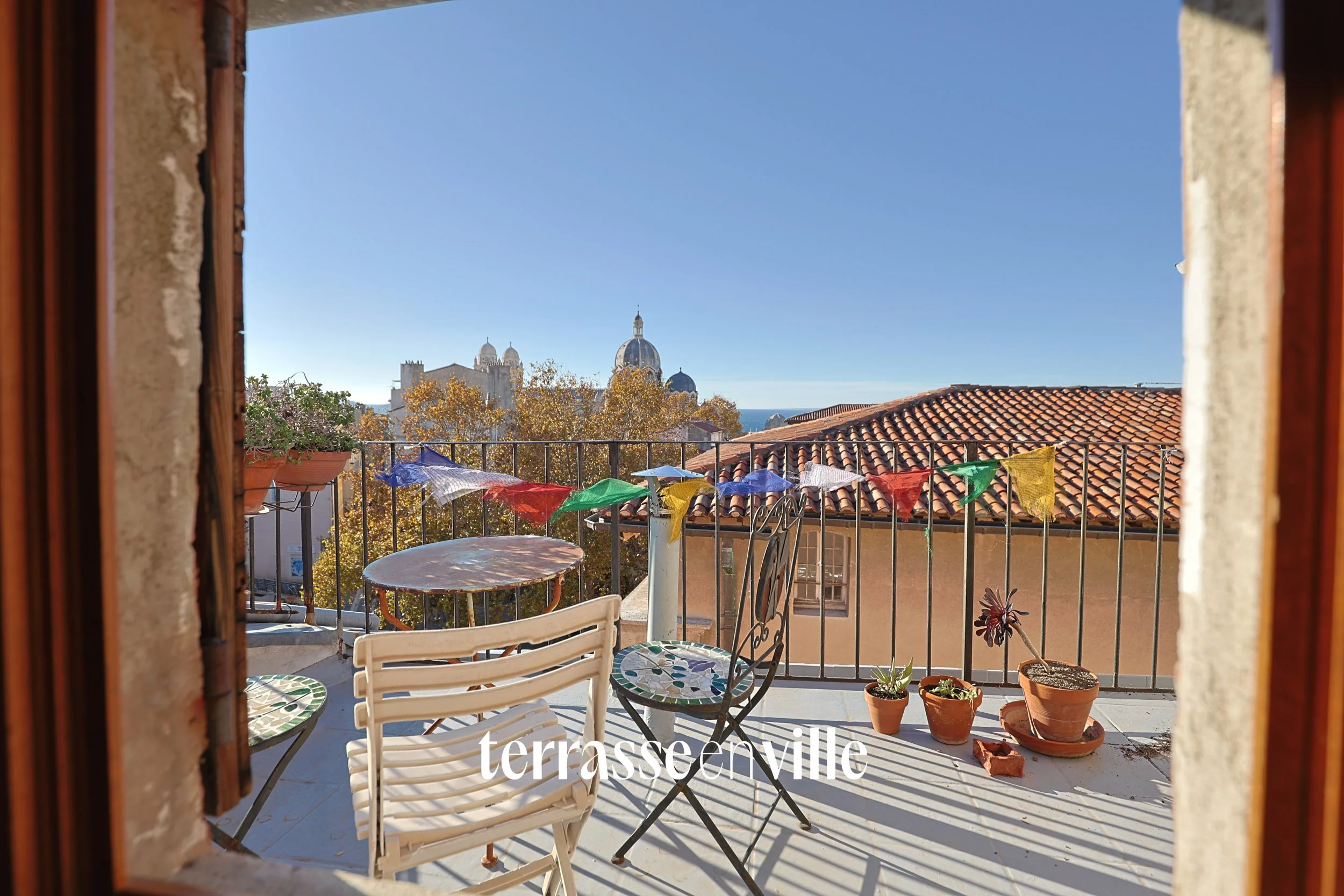 PANIER - DERNIER ETAGE - DUPLEX  T3 - 60 m2 - TERRASSE PARTAGEE - 280 000 €
