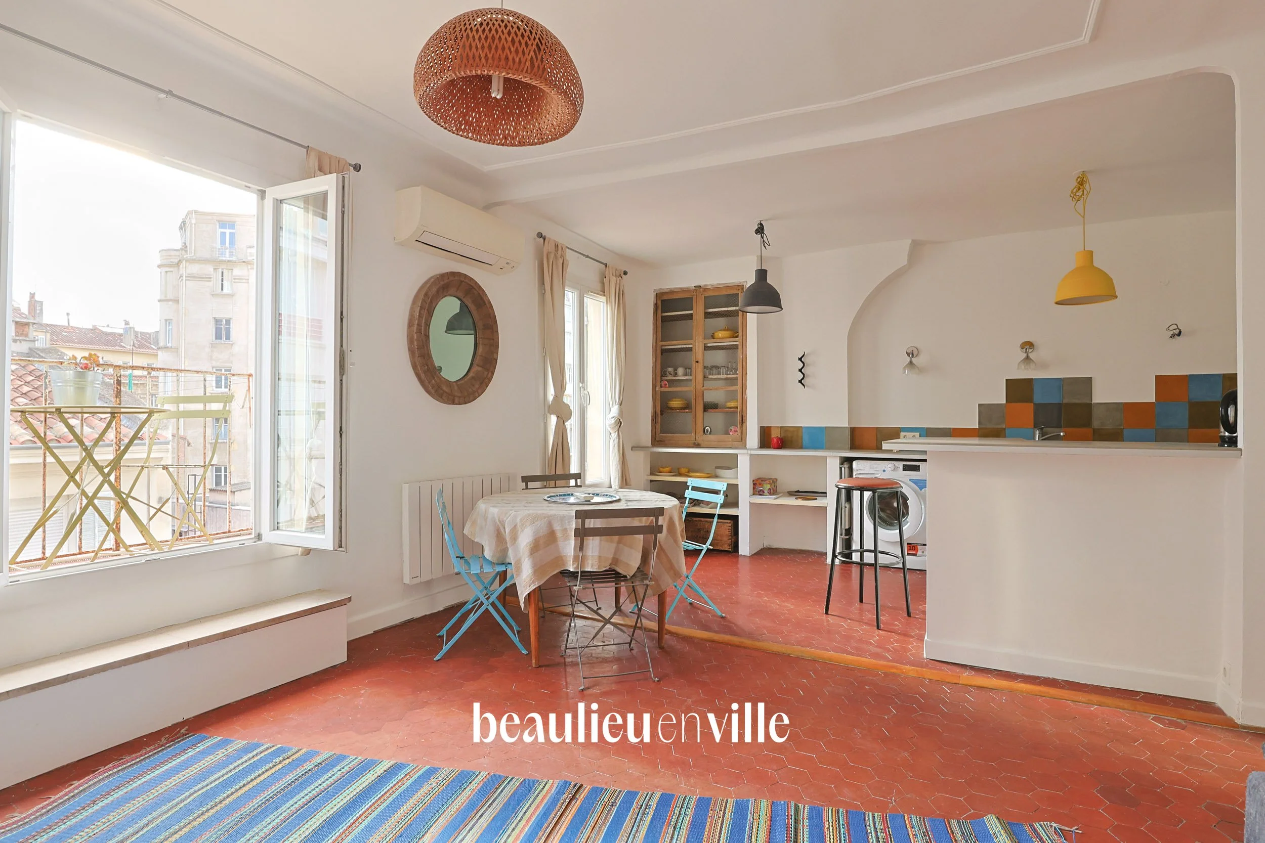 EXCLUSIVITÉ - LE CAMAS - T2 - 57 M2 -  249 000 EUROS