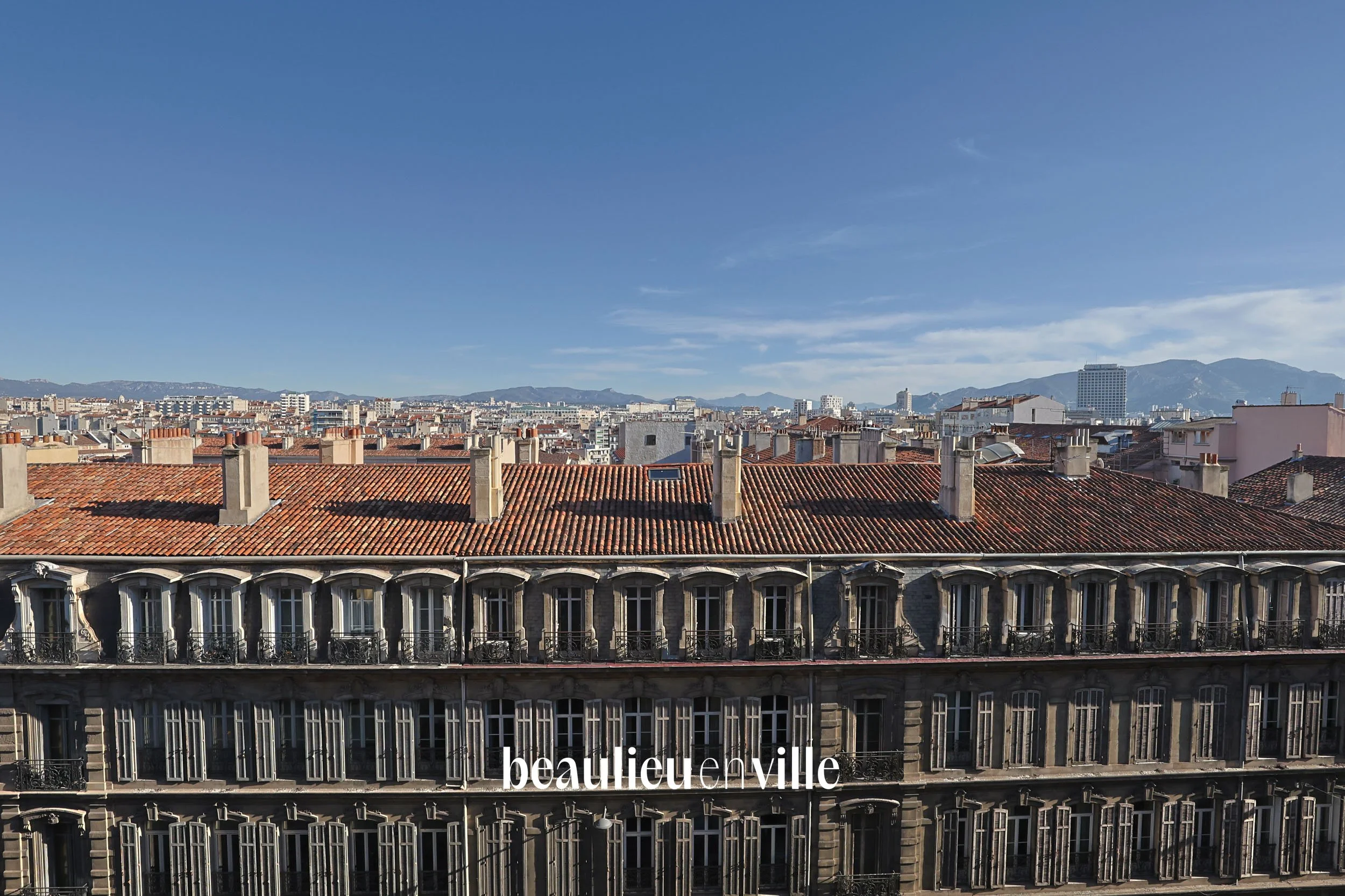 EXCLUSIVITE - PARADIS - T4 - 115 m2 - BALCON 5 M2 - 470 000 €