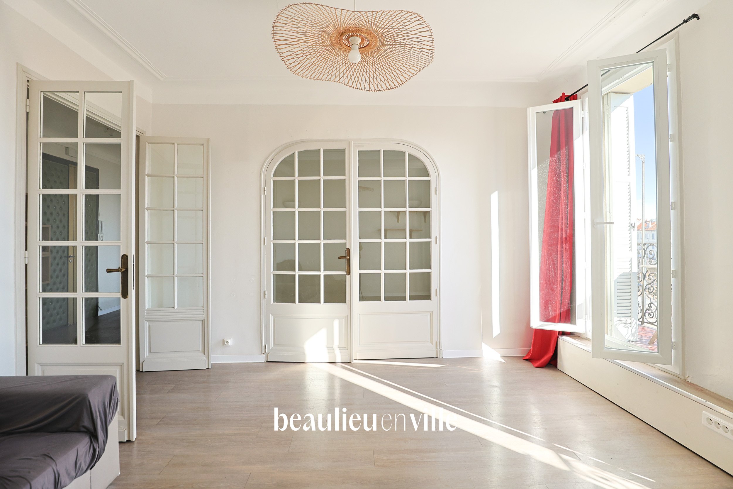 EXCLUSIVITÉ - LA PLAINE - T3 - 74 M2 - VUE - 298 000 EUROS