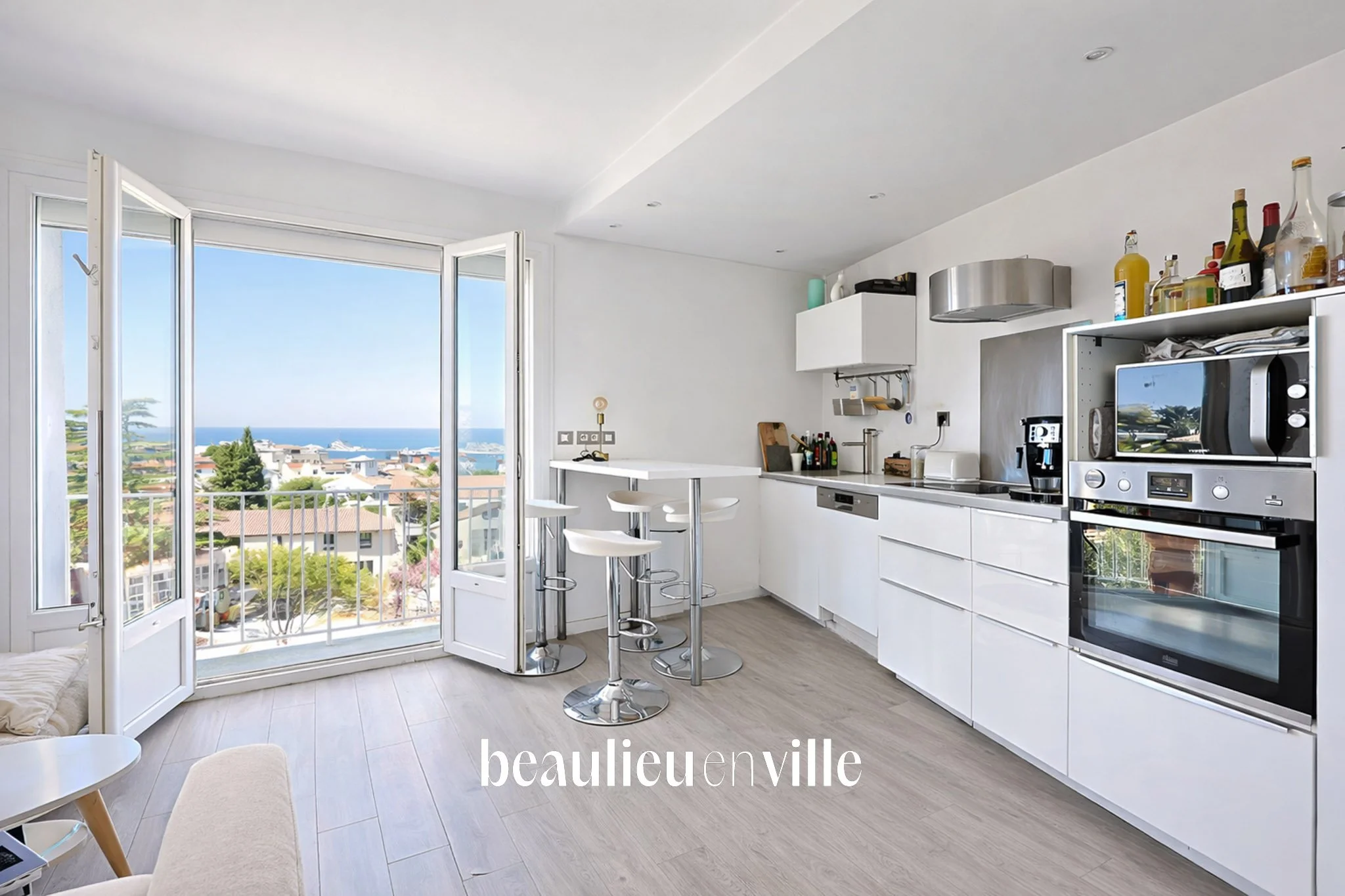 ROUCAS BLANC - T3 - BALCON - VUE MER - PARKING - 340 000 €