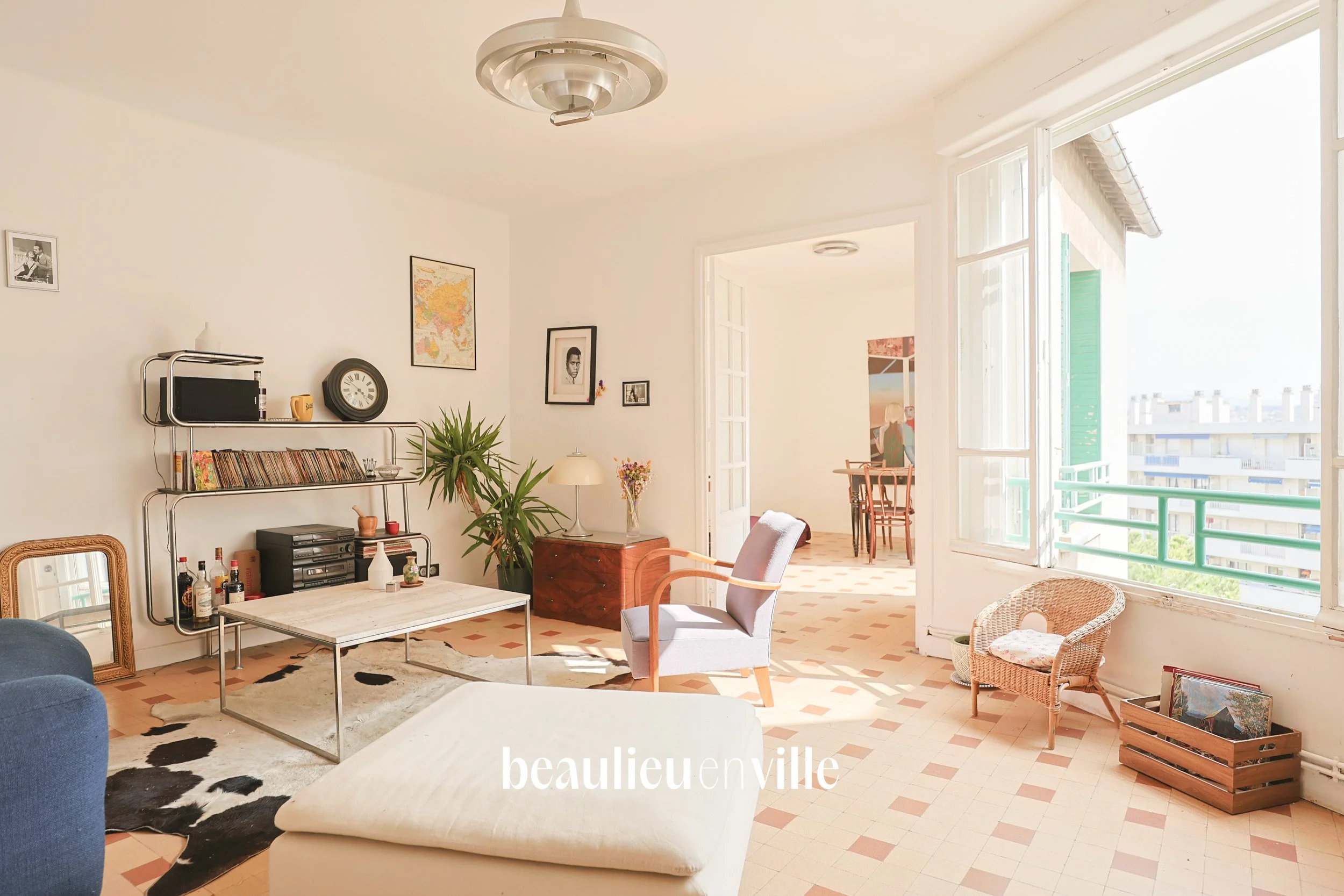 SOUS OFFRE - EXCLUSIVITE - LONGCHAMP / CINQ AVENUES  - T4 TRAVERSANT - 94 M2 - LOGGIA -350 000€ 