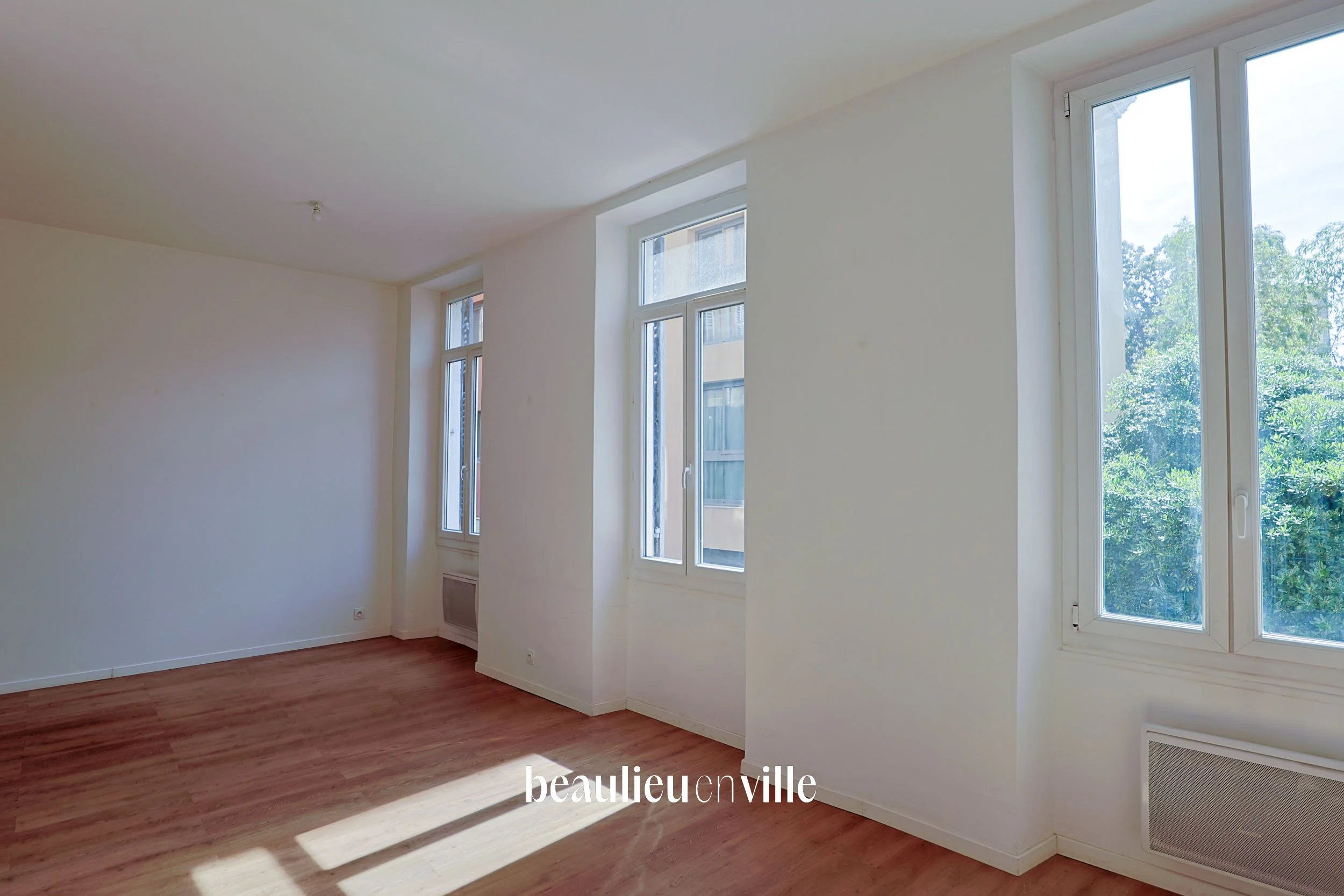 EXCLUSIVITÉ - RÉFORMÉS/CINQ AVENUES  - T3 - 55 M2 - 193000€