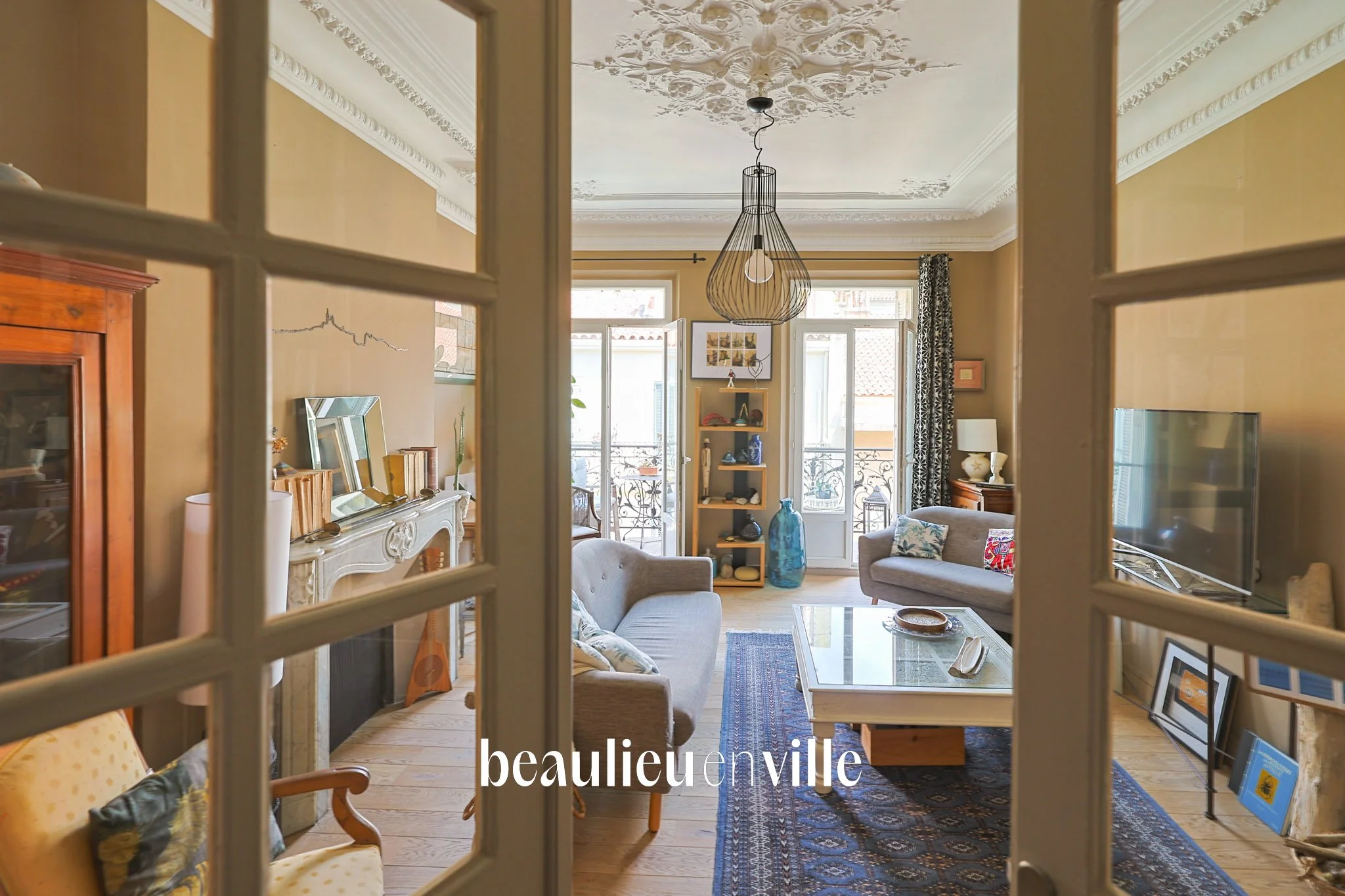 EXCLUSIVITÉ - TOULON - HAUTE VILLE - T4 HAUSSMANIEN 133M2 - BALCON - 495 000€