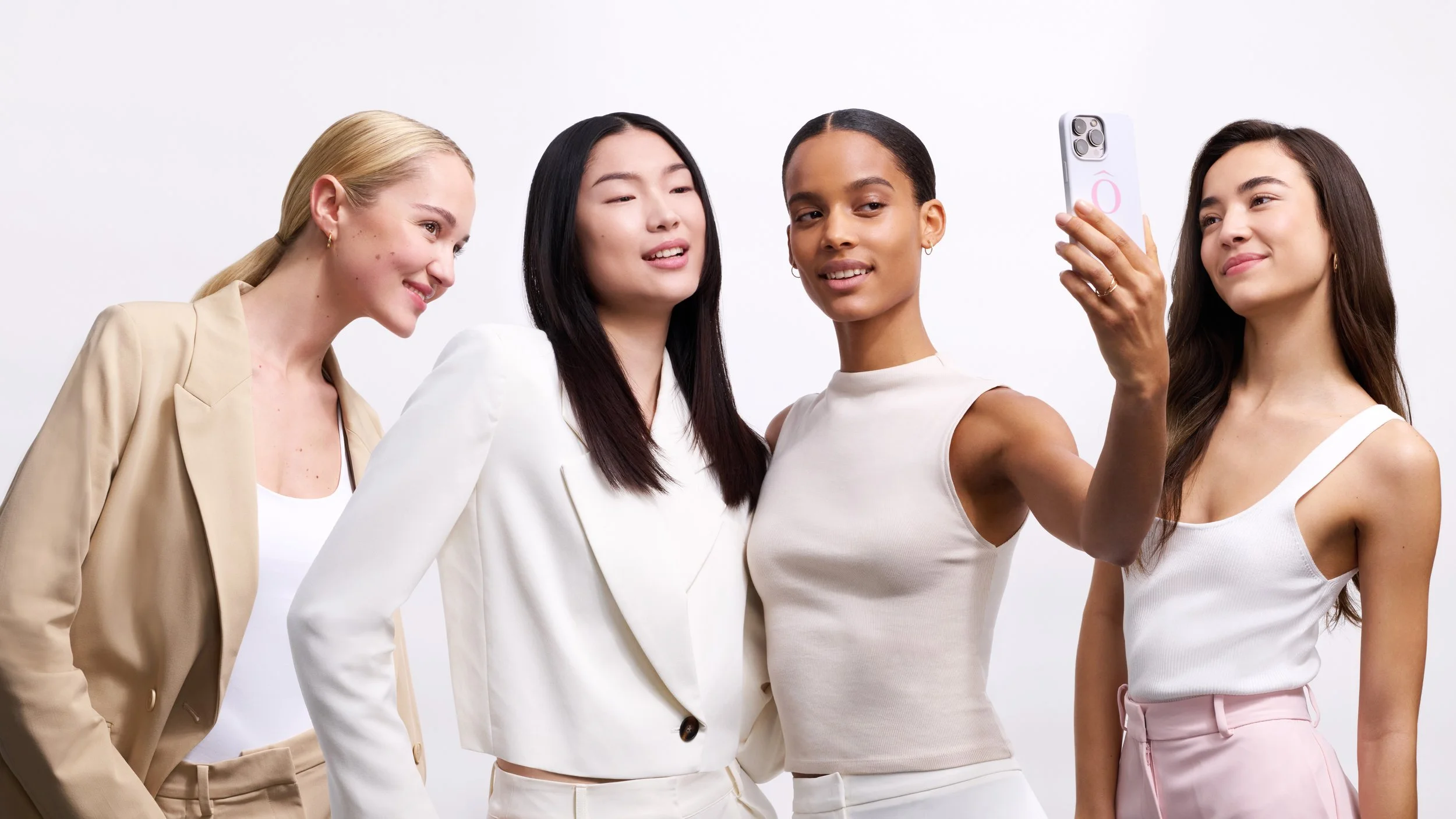 lan_dmi_makeup_vto_24_Global VTO_Saskia_1_16x9.jpg