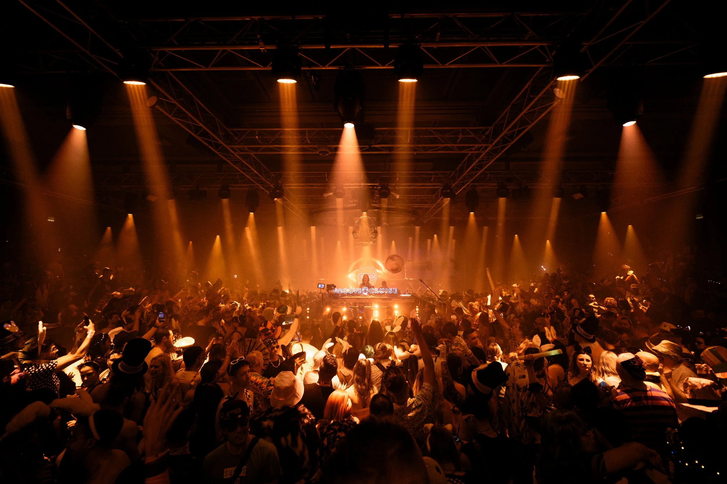 012326_Jackie Hollander Groove Cruise_byrachel-7360.jpg