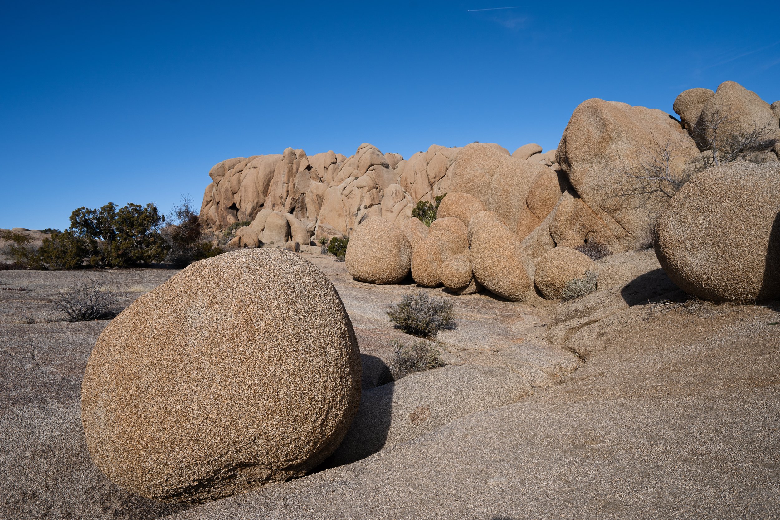 Lotsa boulders