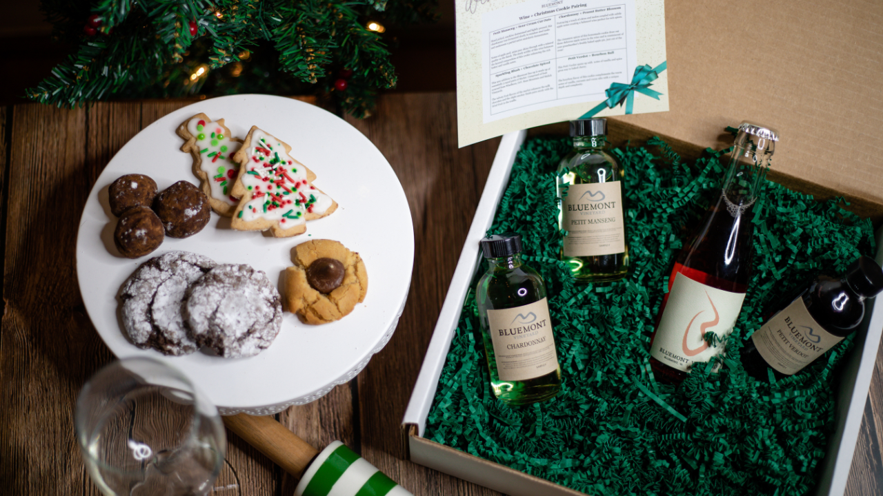 December's Club-Exclusive Members Night: Christmas Cookie &amp; Wine Pairing