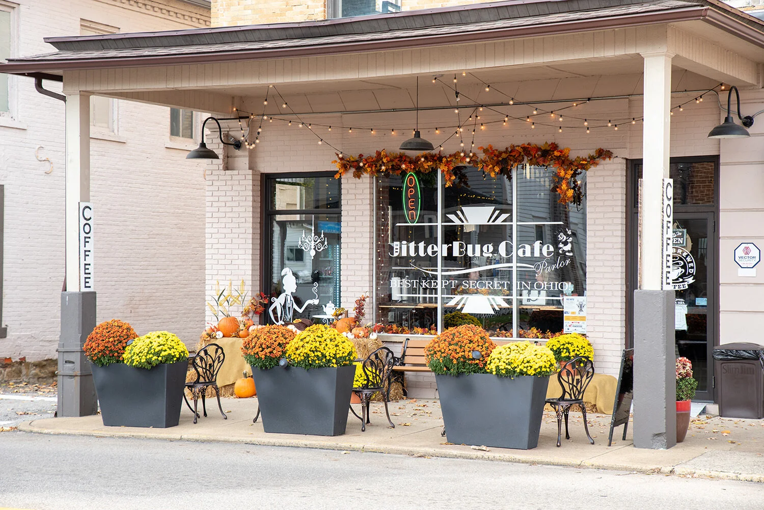 The Jitterbug Cafe' & Parlor LLC