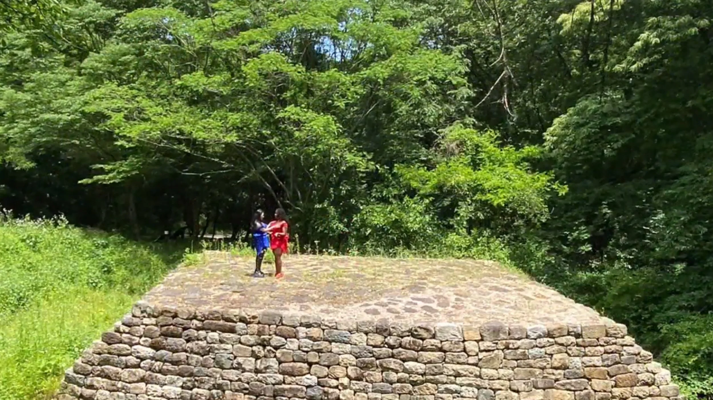 Fashioning Resilience, Keunsu Cho