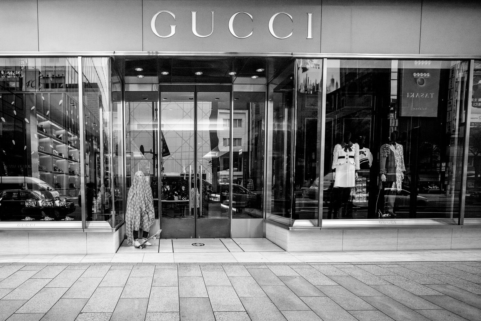 TrevorAndrew_GucciTokyo_Blotto_02028.jpg