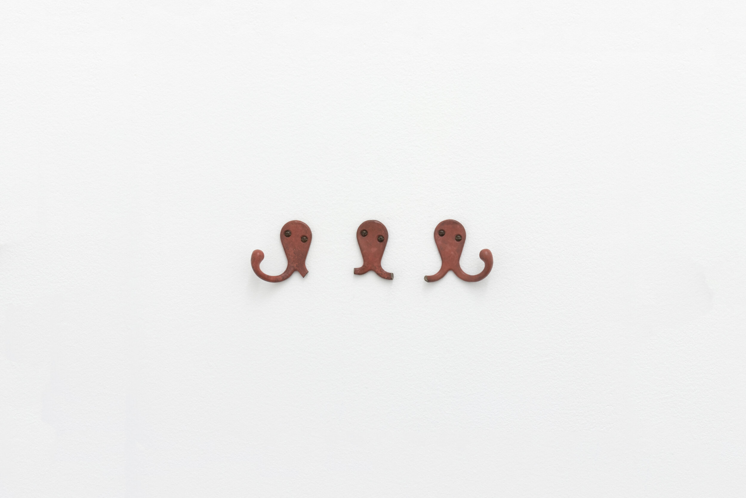  Vanessa Maltese   Hook no. 3 , 2020  patinated bronze, wax, hardware  variable dimensions 