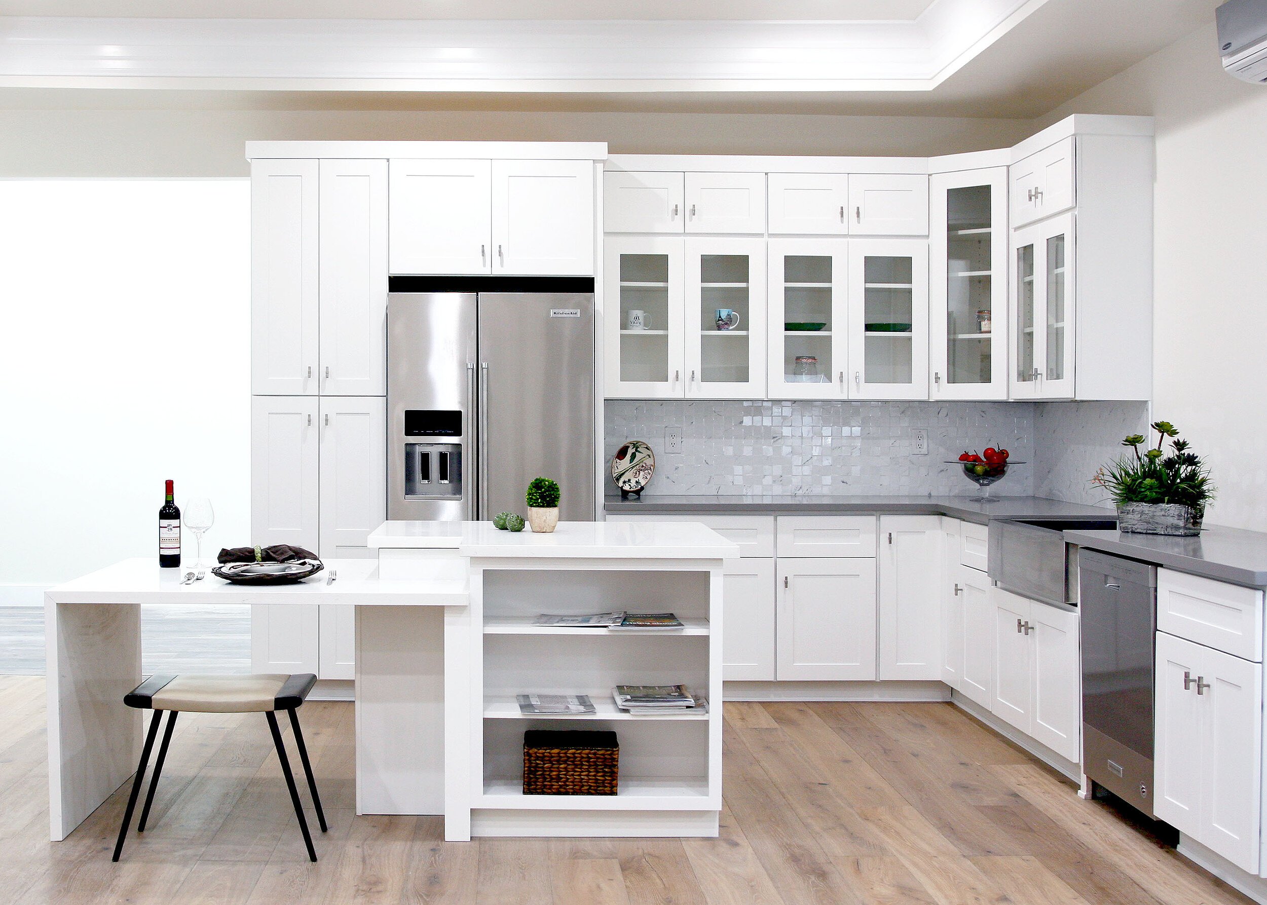 MODERN+WHITE+ SAMPLE.jpeg