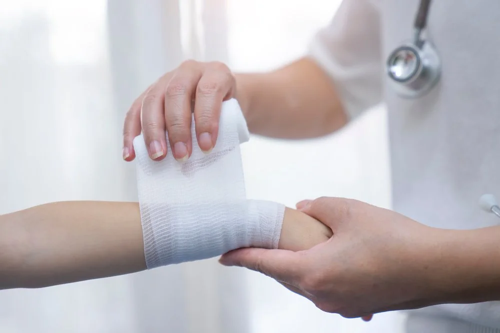 How Do You Know If a Wound Needs Stitches or Can Heal on Its Own?