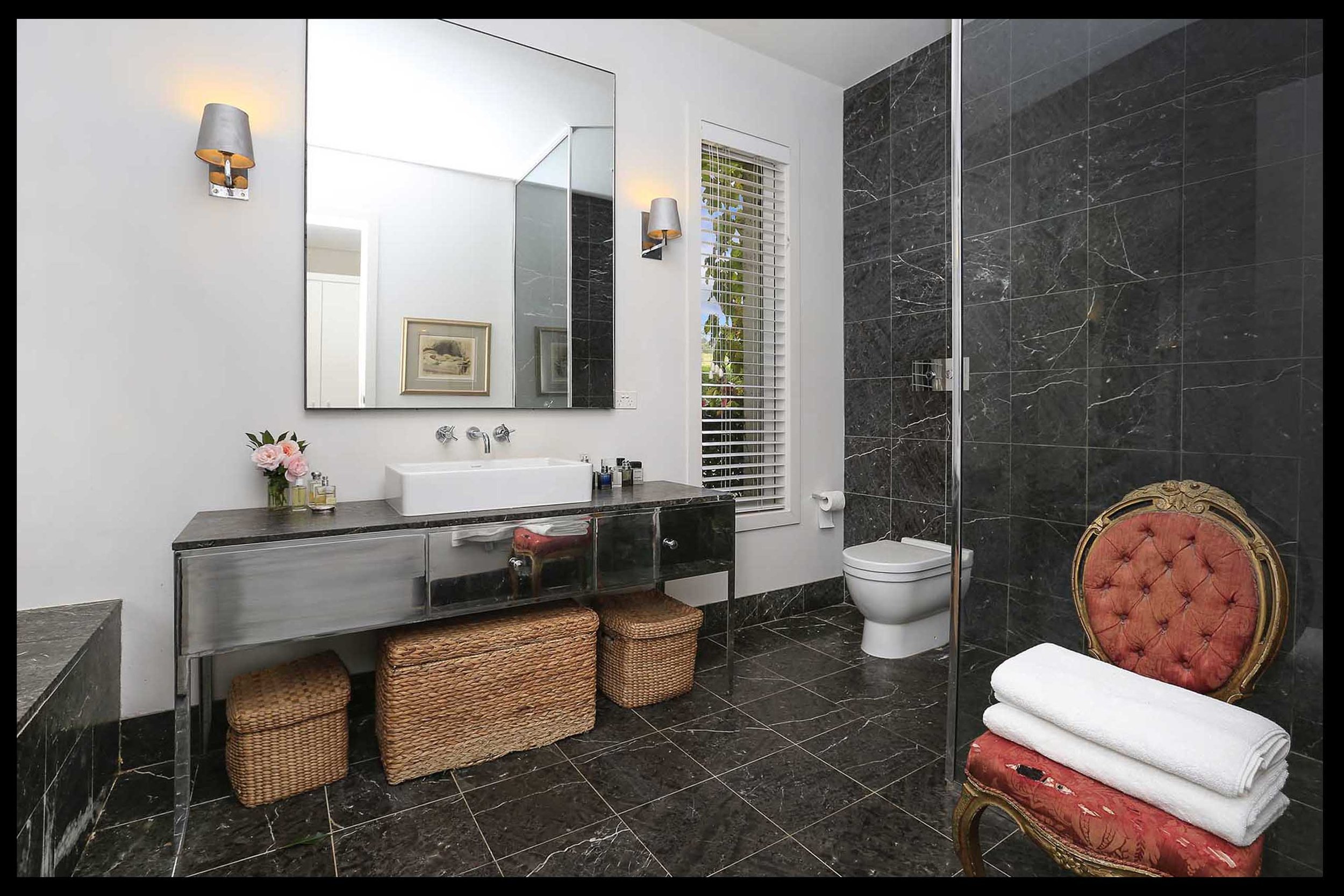 03_Stay_Gallery_Bathroom_White Sheds.jpg
