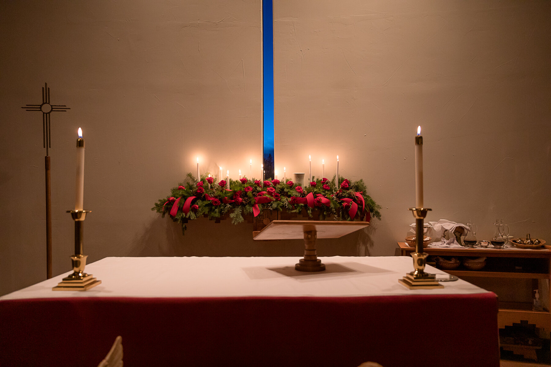 altar candelight christmas.jpg