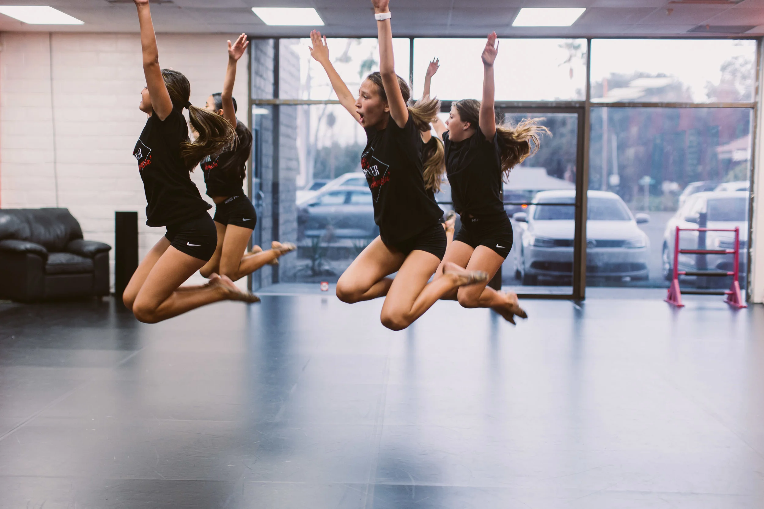 Kristis_Forever_Dance_Students_2018_21.jpg