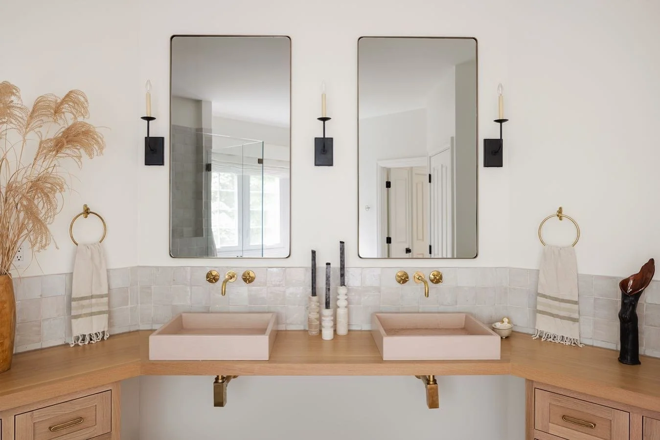 Design by @abbyguild Photo by @katehorganphoto &bull;

&bull;

&bull;

#designinspo #interiorinspo #interiordesigner #interiordesign #interiordecor #interiordesigninspo #homedecor #homedesign #interiorinspiration