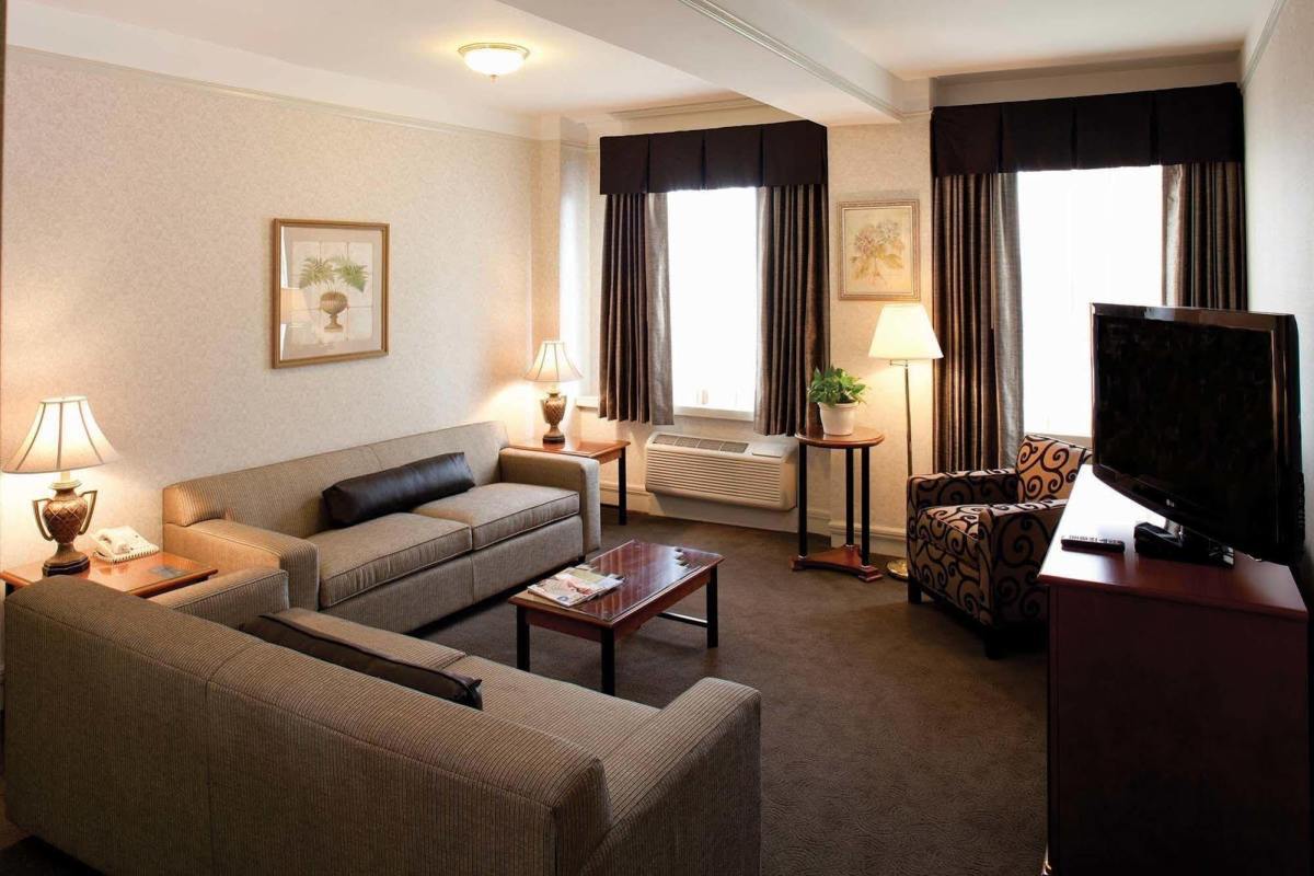 Room1.jpg