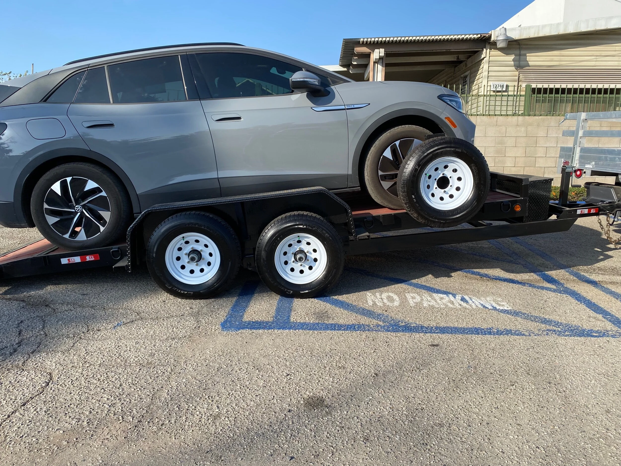 6E1336B0-3D7D-4FB4-A2FF-150EA3AA6847