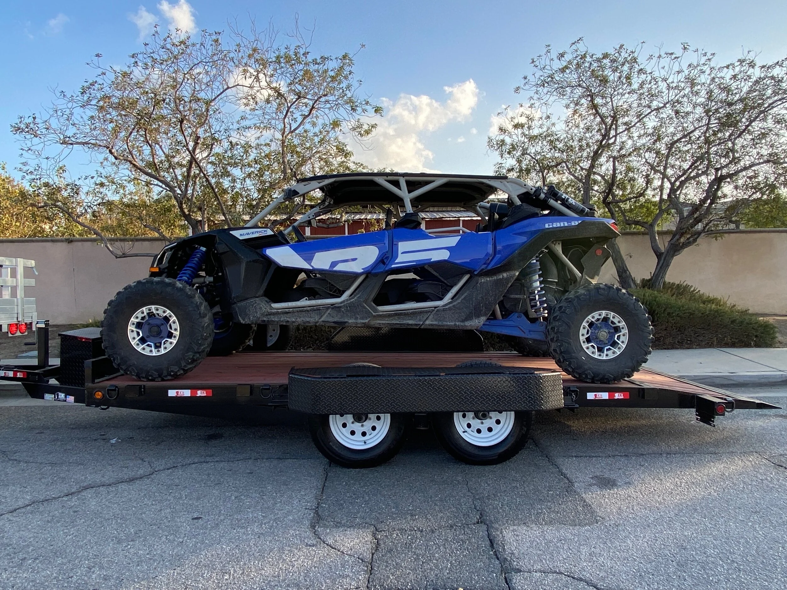 6778FACC-AA07-43CB-B156-B5FFF6489B81