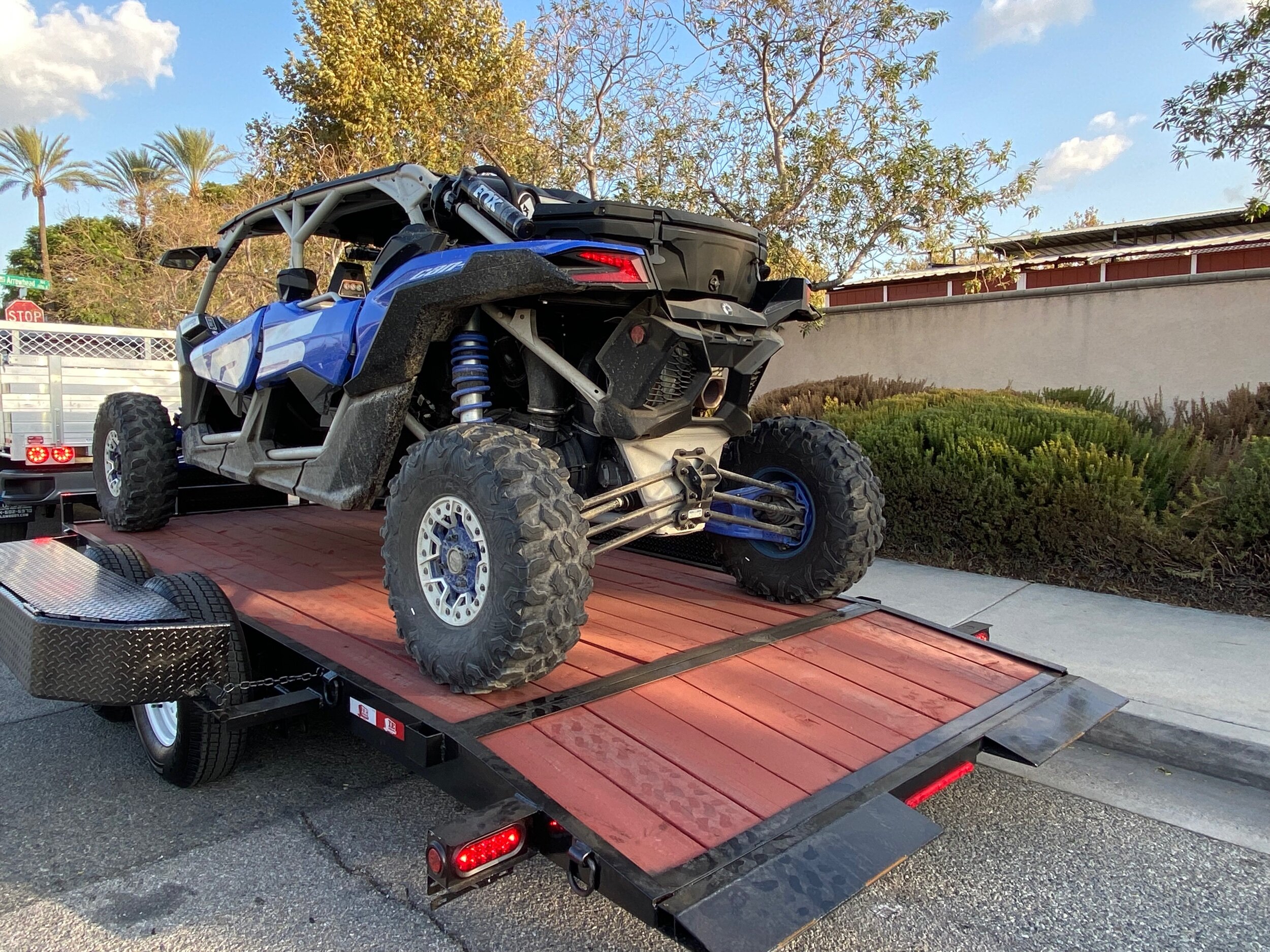 16CA319B-06CD-4220-BBA9-567029FB0F9A