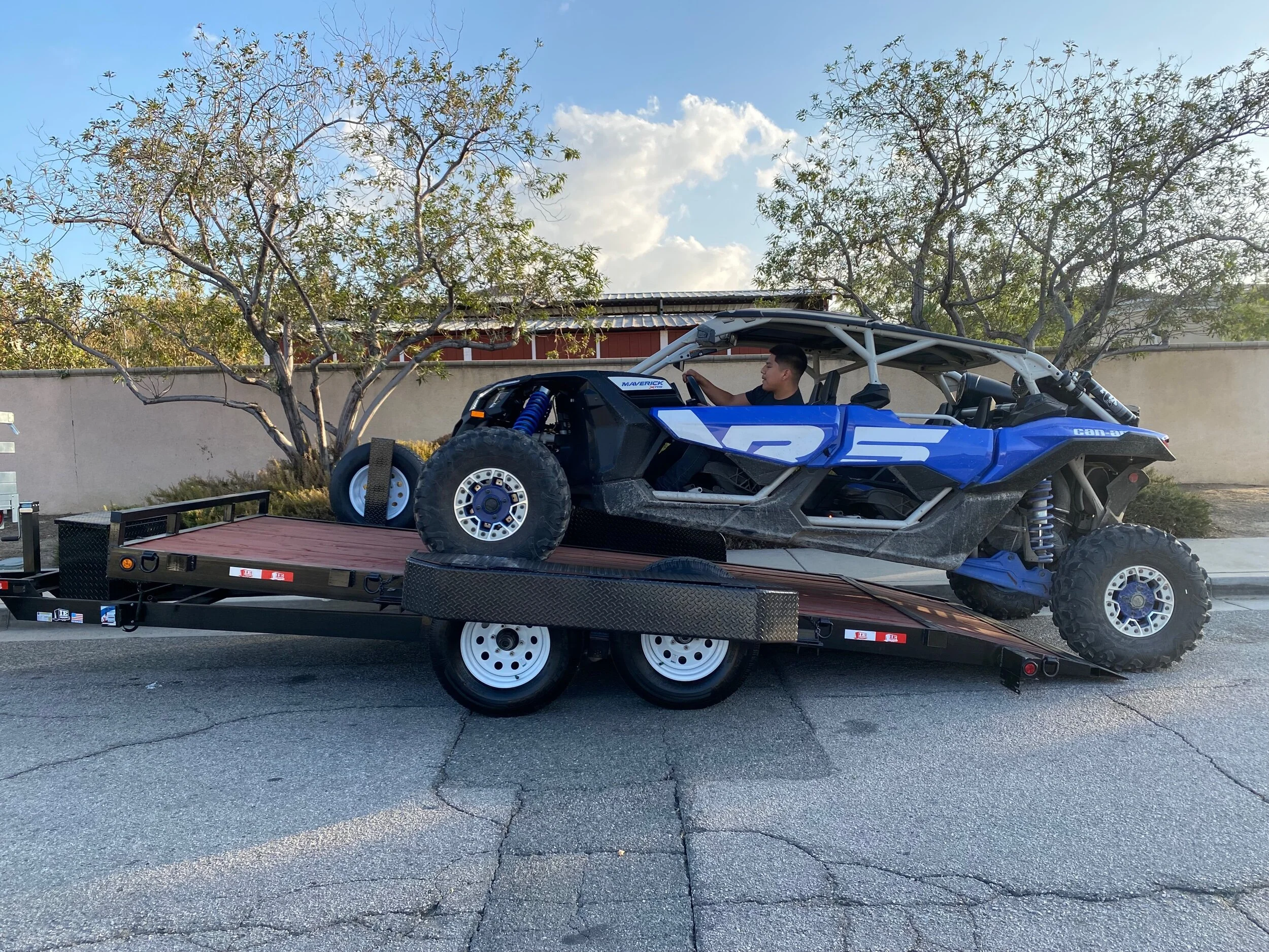 912F6A21-8BDA-4327-8EBF-476AD12A0AF8