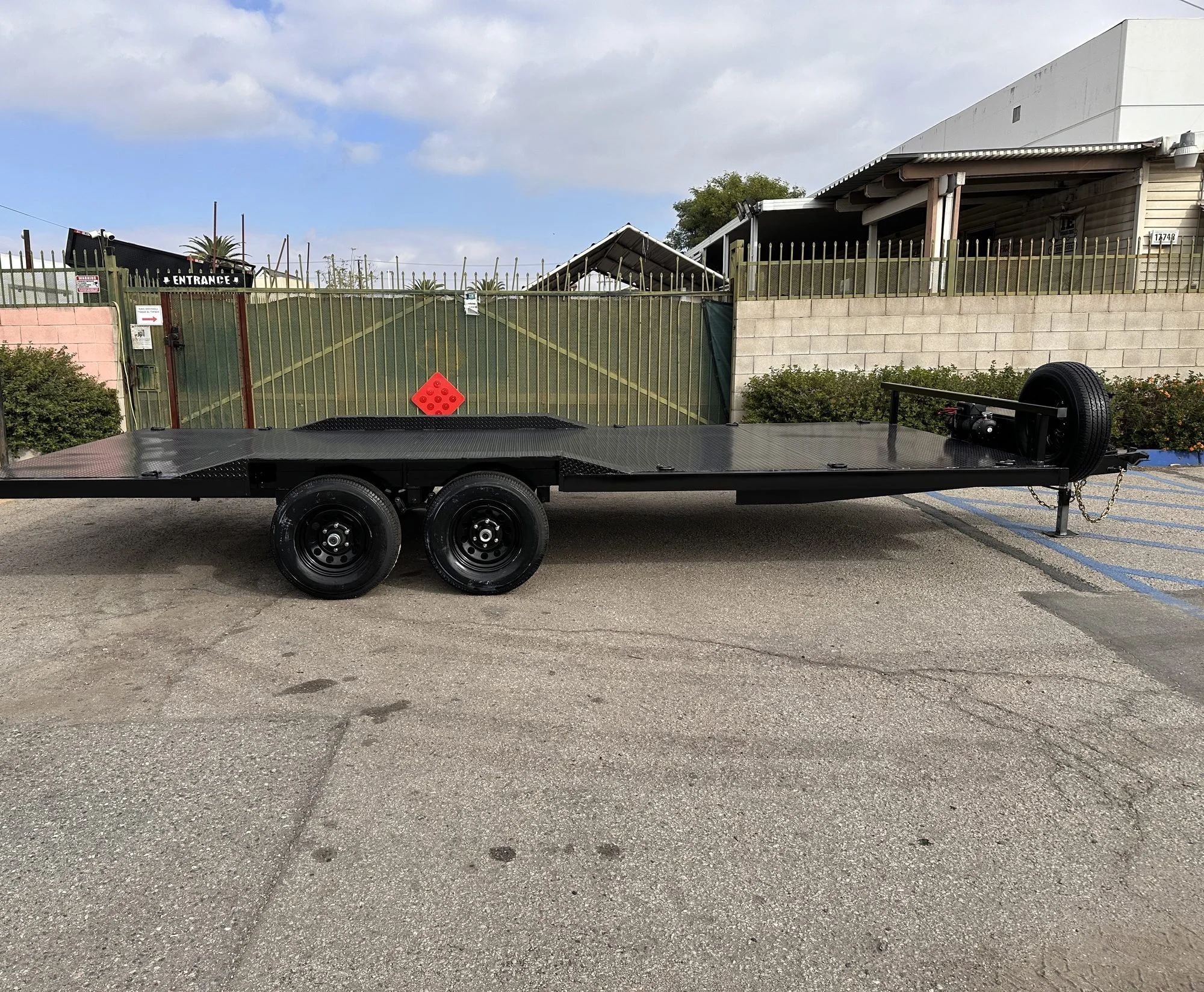 ie-trailers-8-5x20-car-hauler-02.jpg
