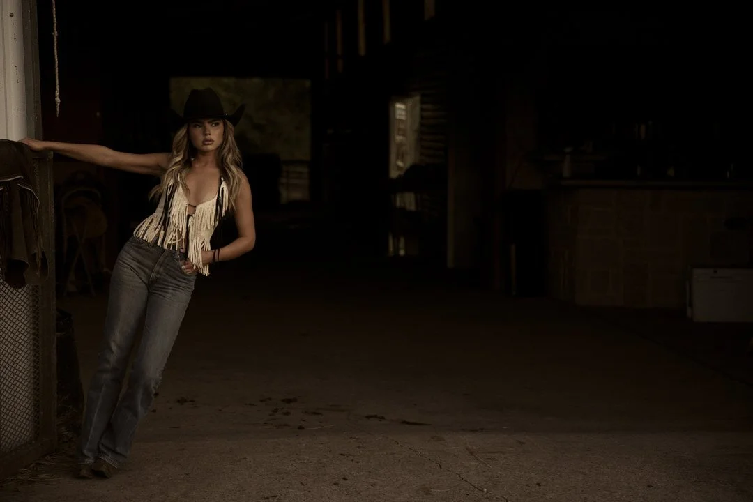 Longhorn-rider-georgia-faith-hill00192.jpg