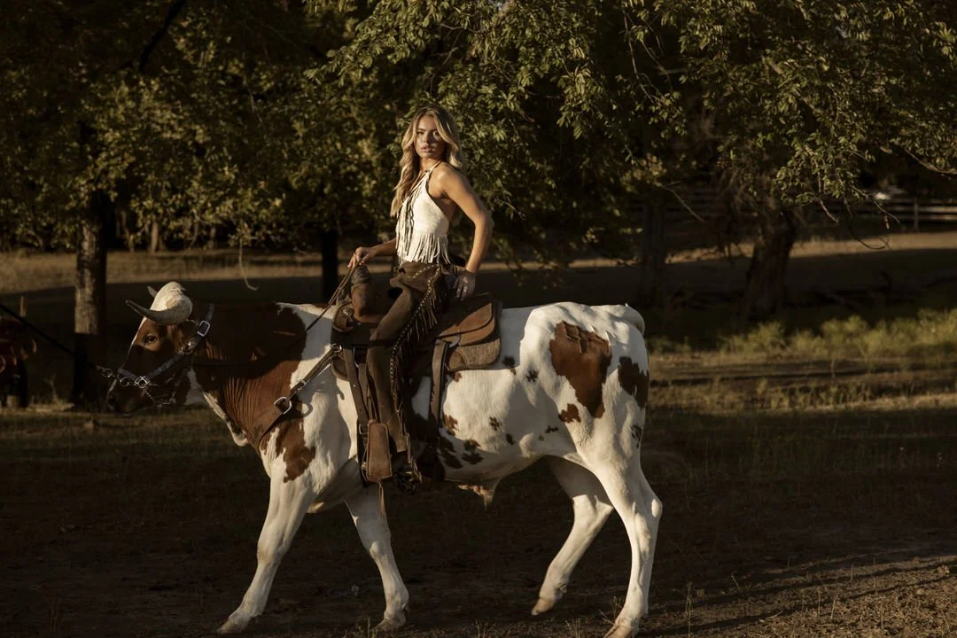 Longhorn-rider-georgia-faith-hill00016.jpg