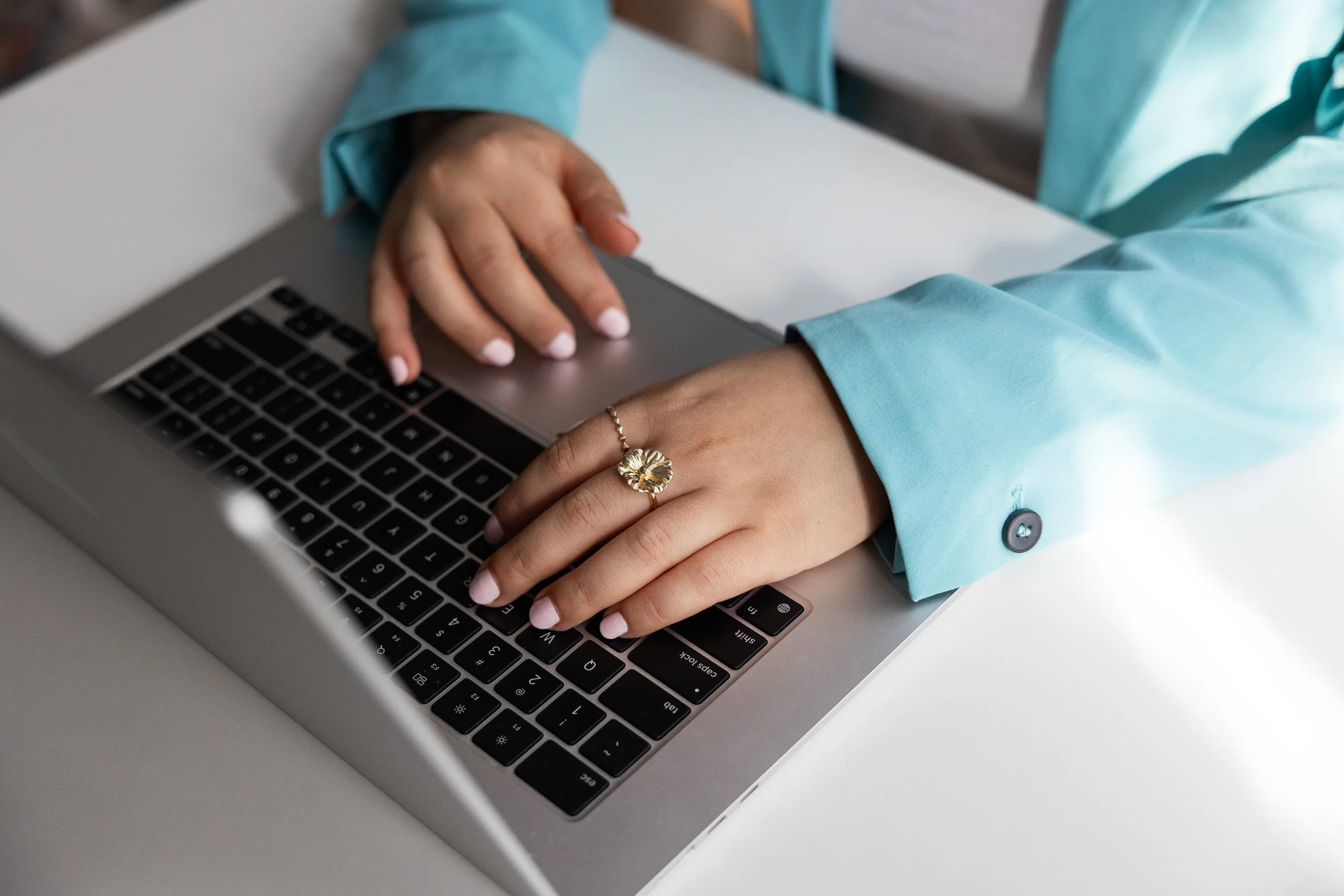 5 questions to help you brainstorm story ideas for publicity