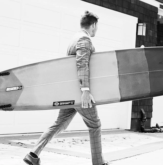 Wear it your way. 🏄 Wanting to know where my followers are from 🌍 🗺 comment bellow country or state.

#realmenwearsuits #dapper #dandy #suit #blazer #surf #skate #wsl #genntleman #gent #gents #suitsandsurfboards 📸 @annika.stacey_photos 📷