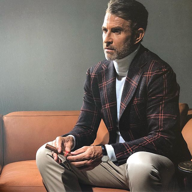 New winter fabrics have just arrived get them before its cold 🥶 ❄️ #realmenwearsuits #dapper #dandy #gent #gentleman #customsuit #menswear #mensstyle #suit #blazer #mnswr