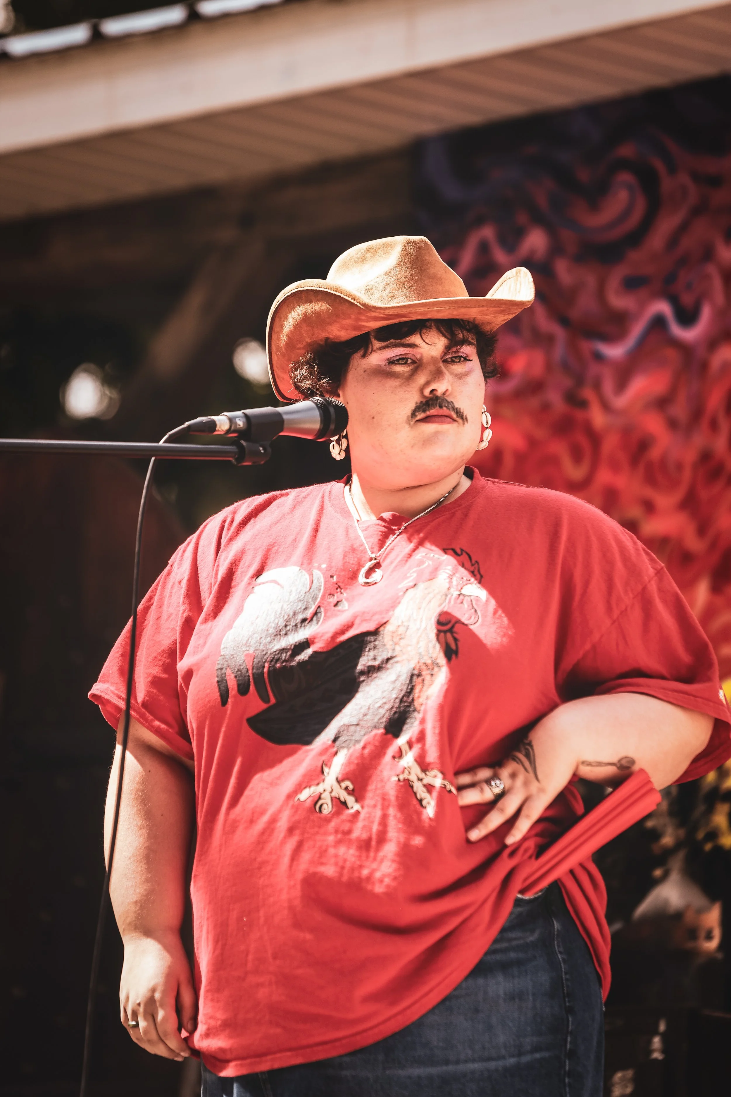 Photo by Mirror Right Media