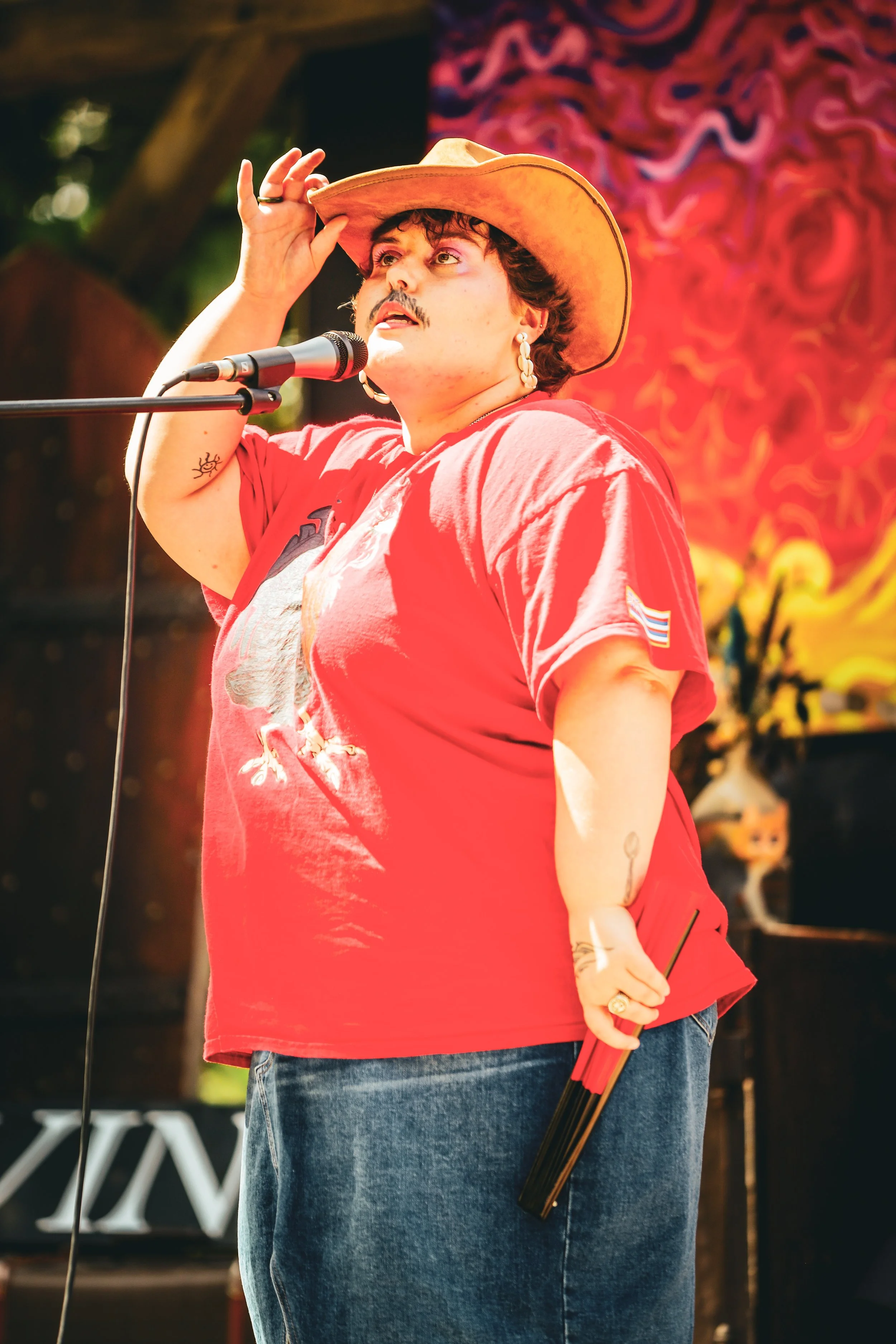 Photo by Mirror Right Media