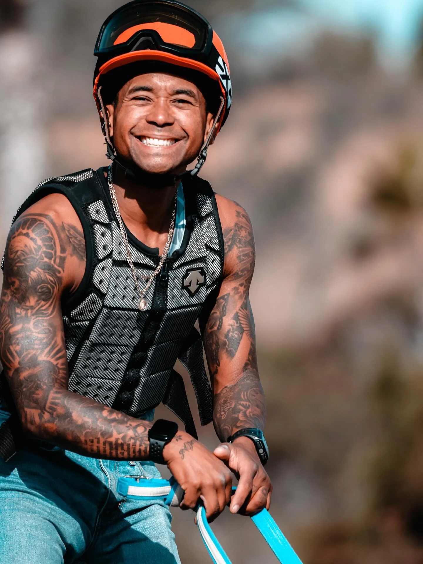 Riding on water air or horse ? 🐎 

#racetracks #horseracing #horseportraits #equinephotographer #horselovers #beautiful #catwalktrackwalk