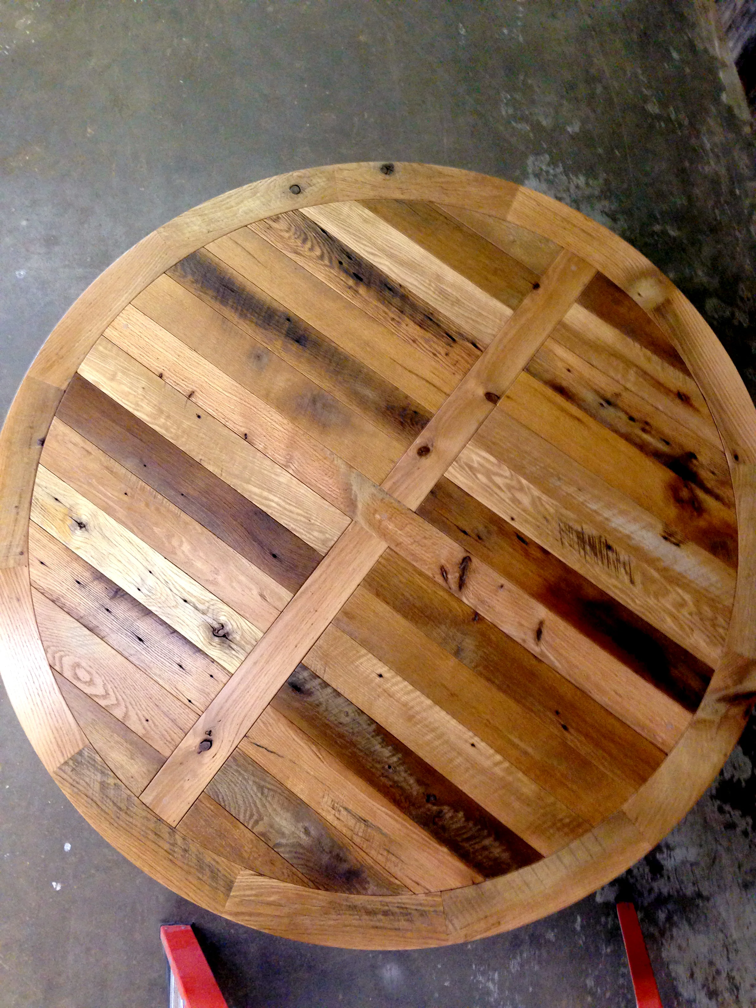Round Table Metal Base Top.JPG