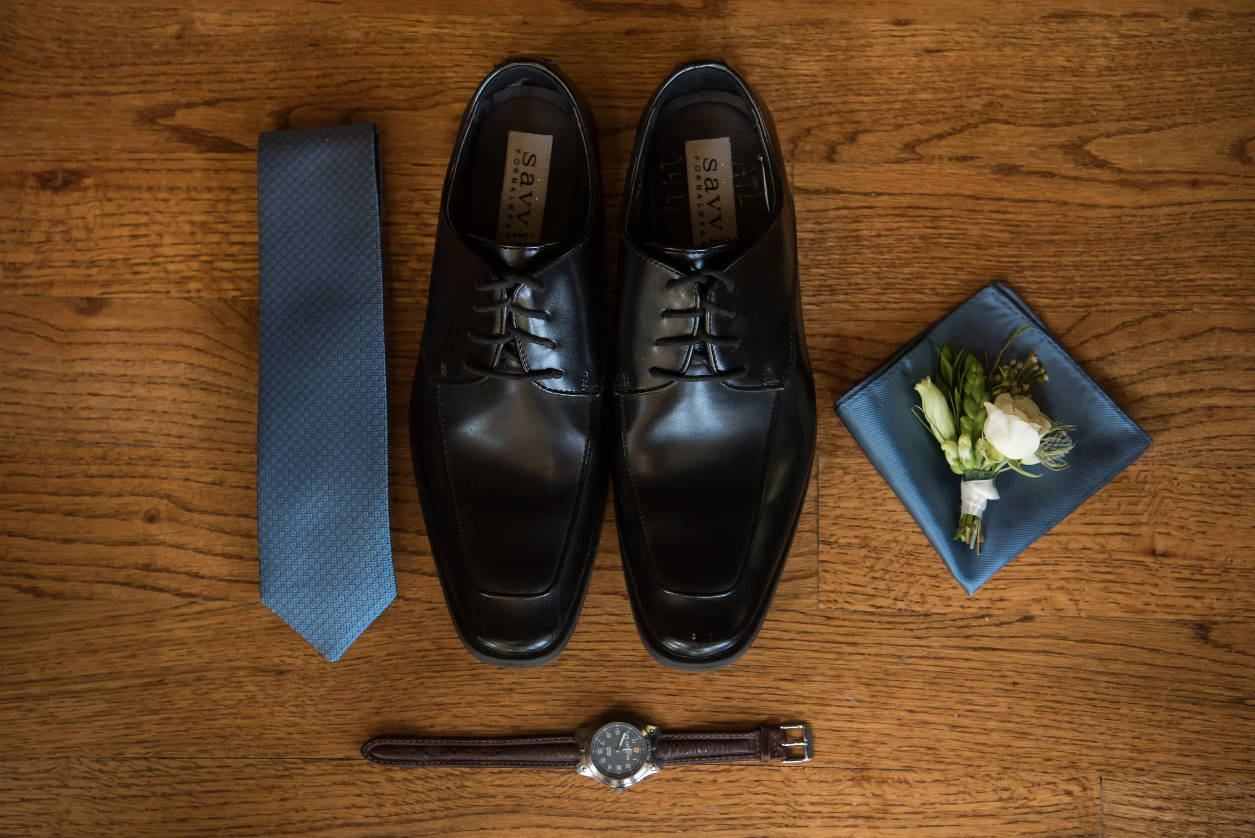 PHOTOGRAPHER: Adrea Thomas Photography -- www.adreathomas.com -- IG: adreathomasphoto EVENT DESIGN & FLOWERS: Your Best Guest -- Hannah Guest -- www.yourbestguest.com -- IG & FB: @yourbestguest