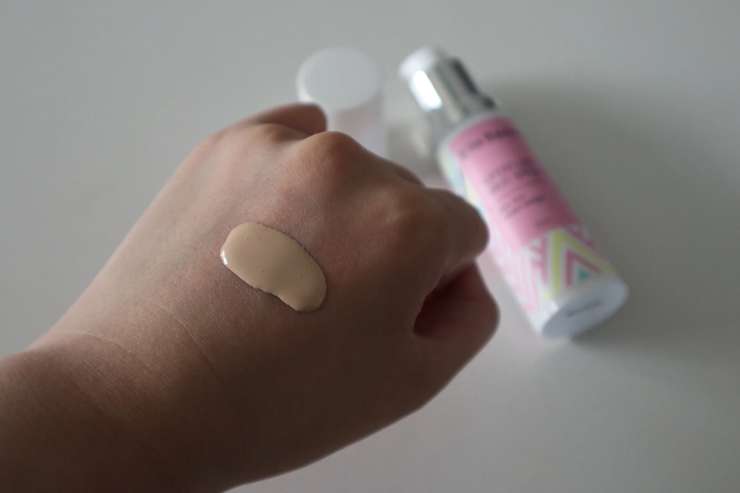 ella bache tinted moisturiser