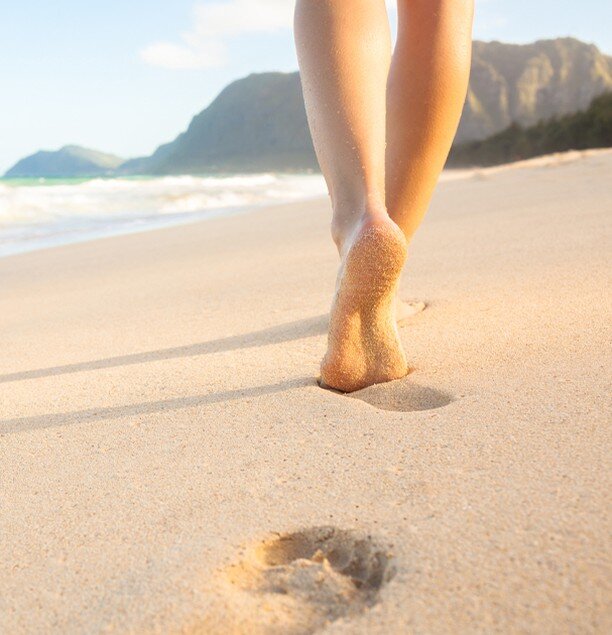 Medical Pedicure⁠
⁠
Getting your feet beach-ready for summer 2020! ⁠
⁠
Our specialist pedicure offers deep exfoliation and relaxing foot massage as well as ridding you of those corns, and callouses - the ultimate treatment for gorgeous, healthy feet.