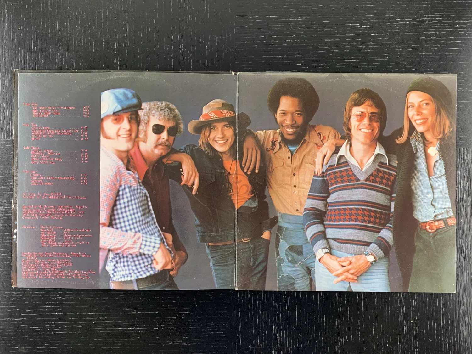 Joni Mitchell & The L.A. Express ‎– Miles Of Aisles — Muse Lightning