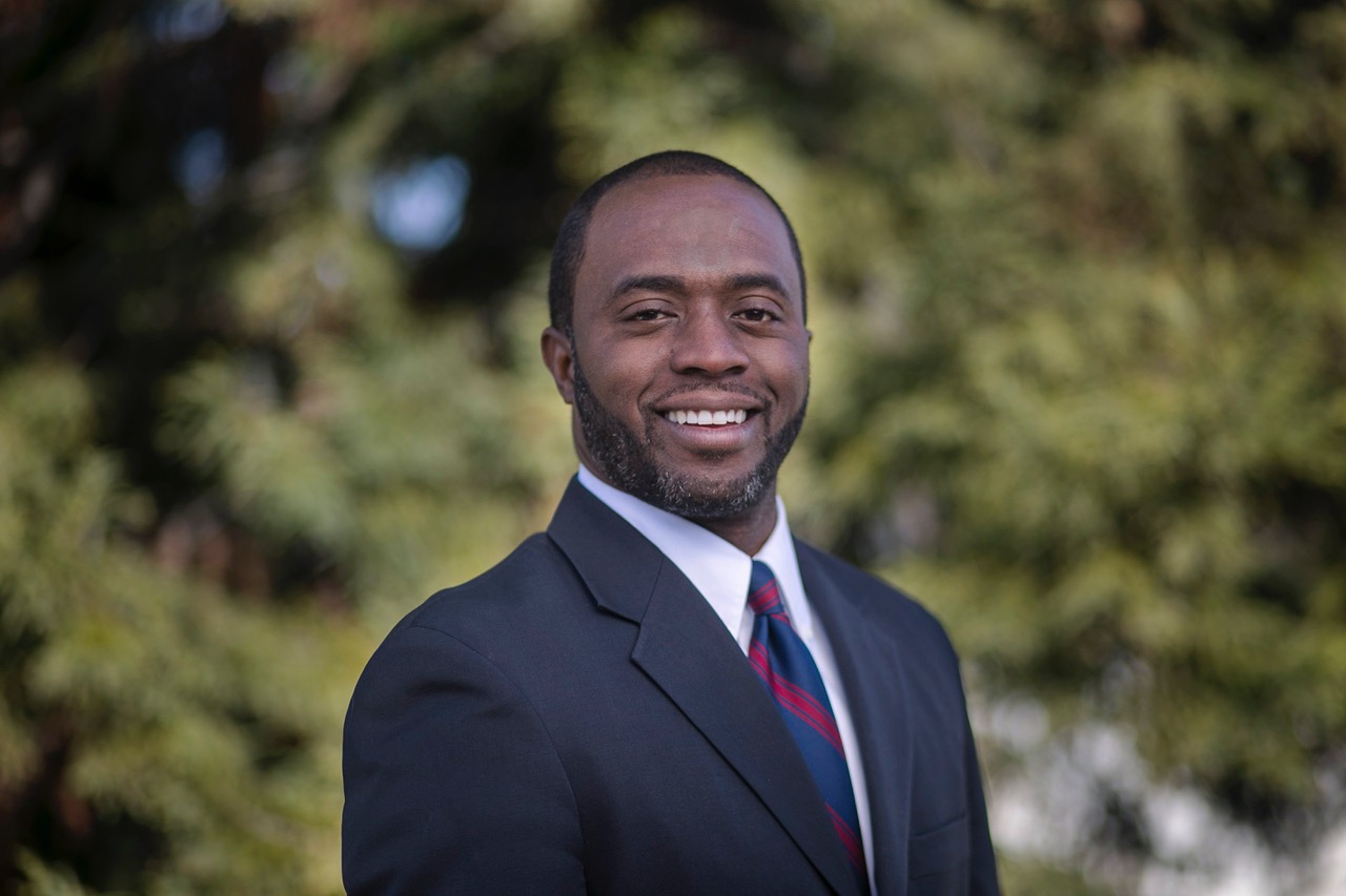 11:10 am: Tony Thurmond, Superintendent of Public Instruction for CA, shares his Arts Impact Story.