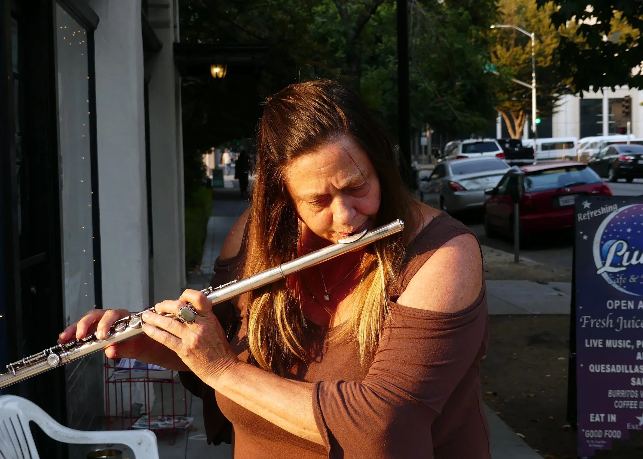 9:35 am: Multi-disciplinary artist and Musician Michelle Hardy performs on the Flute