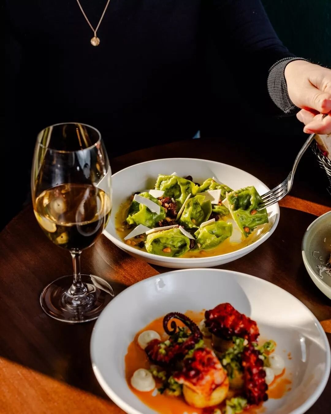 Handmade Agnolotti 🔥 Spinach + Ricotta filled with Burro Nocciola, Pinenuts, Raisins &amp; Ricotta Salata.

Open from 4pm tonight! Book at the bio.