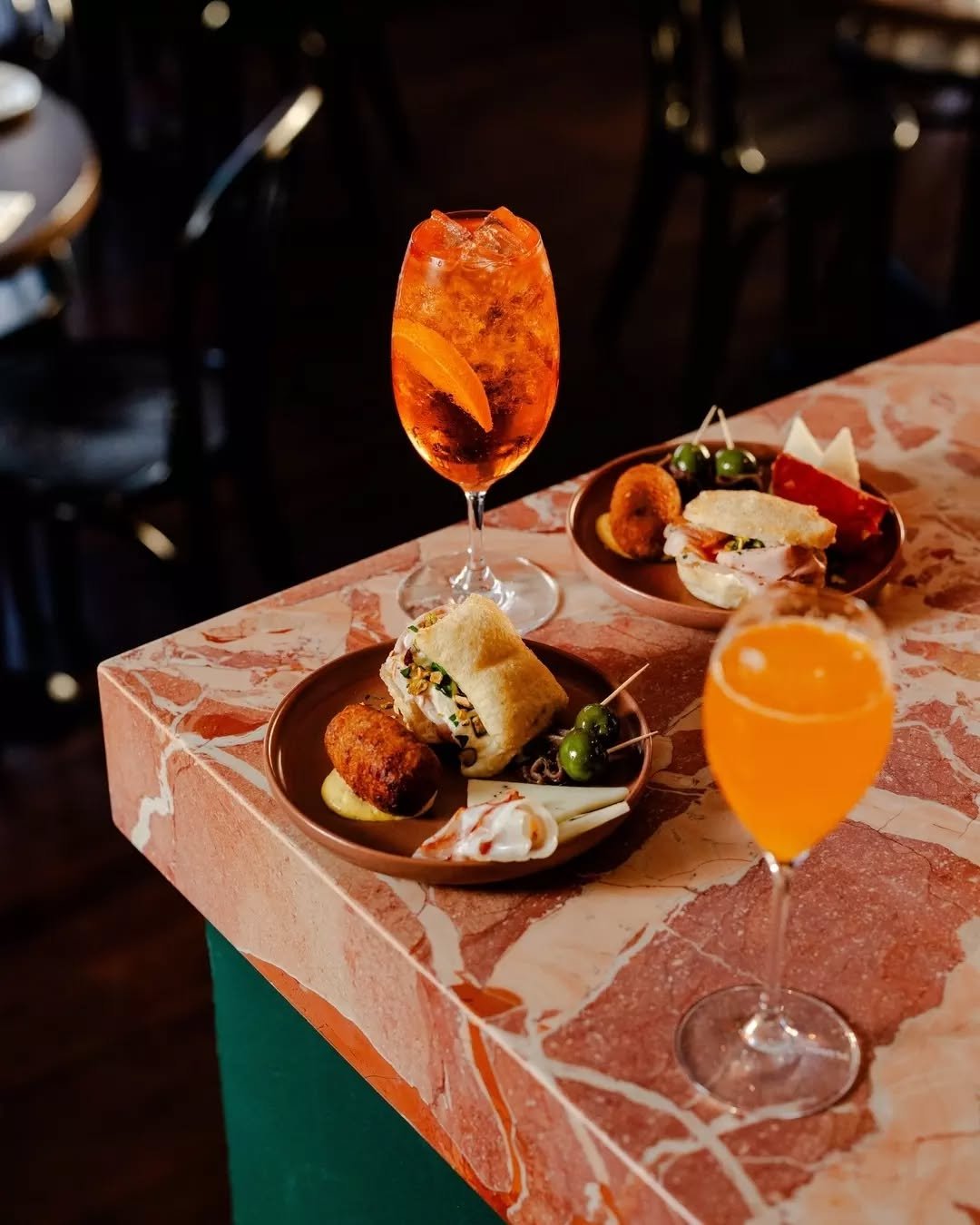 La dolce vita starts at 4pm 🍹&nbsp;Come on down for Aperitivo! Friday &amp; Saturday 4pm-6pm. $10 Spritz, Negroni &amp; Americano + more.