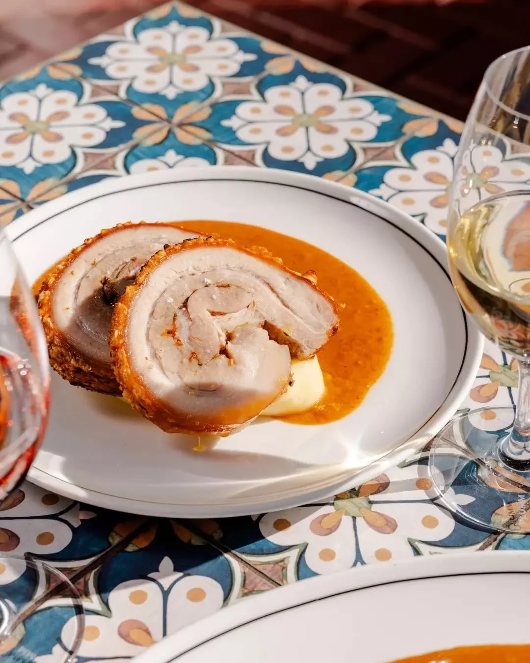 Porchetta Thursdays means big flavour and bigger appetites!

Each week, we are serving up a hearty slice of porchetta with rotating sides. Come on down early from 5pm and make the most of Aperitivo with drink and food specials.

Available till sold o