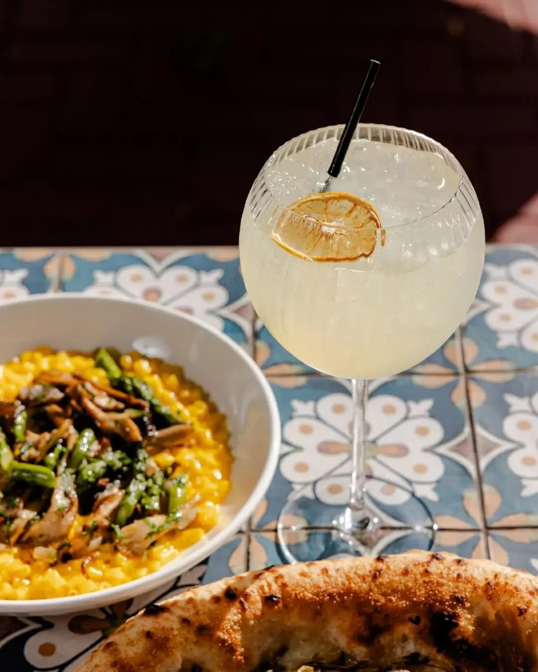 A little lemon, a lot of sunshine. Limoncello Spritz season is here 🍋