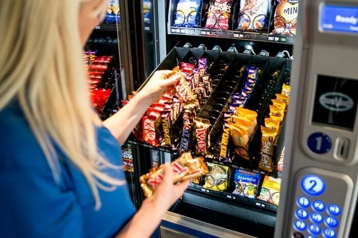 Vending Machine 3.jpg