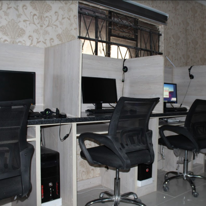 Loapi Internet cafe.png