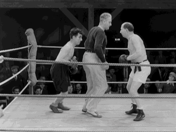 CharlieChaplin-spectacle.gif